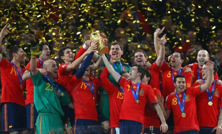 Con el retiro de Andrés Iniesta, ¿cuántos campeones con España en 2010 siguen en activo?