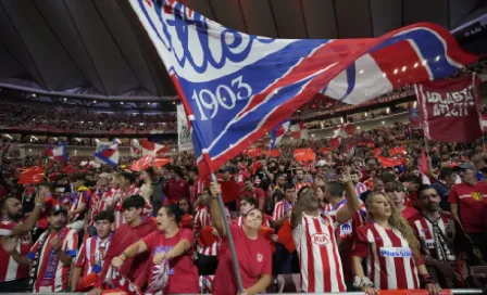 UEFA multa al Atlético de Madrid y Lazio por comportamiento racista de sus seguidores