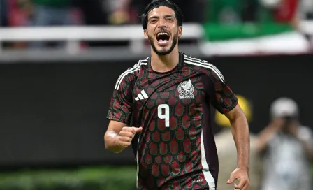 Raúl Jiménez terminó con su sequía de gol con Selección Mexicana tras más de un año