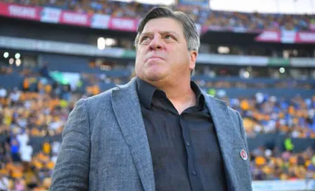 Miguel Herrera pidió que lo movieran de lugar para no estar cerca de Christian Martinoli