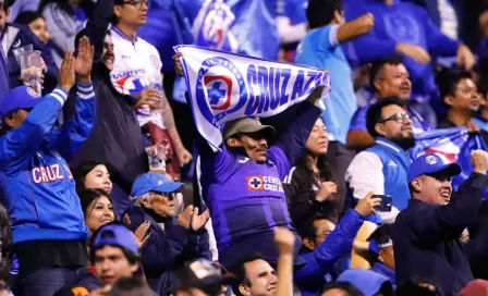 Cruz Azul "le llenó" el Estadio Cuauhtémoc a Puebla; juntó más público que la Selección Mexicana