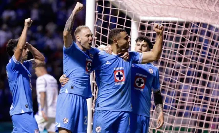 Cruz Azul vence 1-2 a Puebla y se mete a Play-in del Apertura 2024 