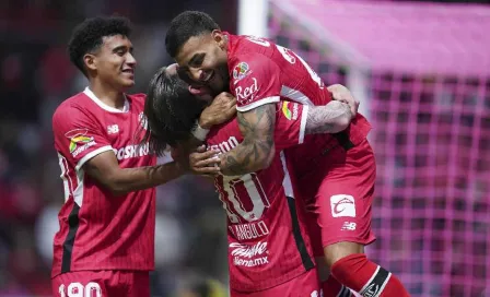 Toluca goleó 5-0 a Puebla en casa y se acerca al Cruz Azul