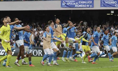 El líder de la Serie A, Napoli, consiguió gol tardío para vencer 1-0 al Lecce