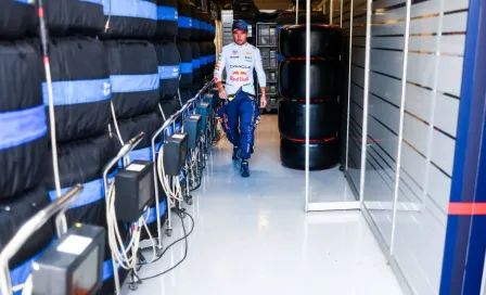 ¿Vestidor roto? Mecánicos de Red Bull se 'pelean' por culpa de Checo Pérez