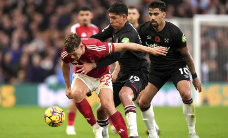 ¡Perdió la cabeza! Edson Álvarez fue expulsado con West Ham por segunda ocasión en un mes