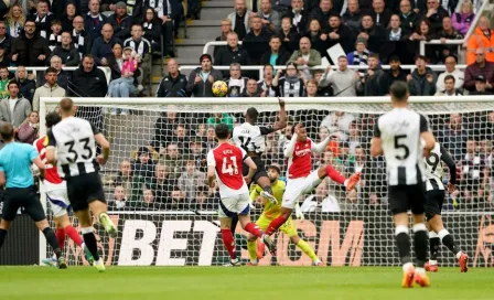 Arsenal sigue sin ganar en la Premier League y cae 1-0 con el Newcastle