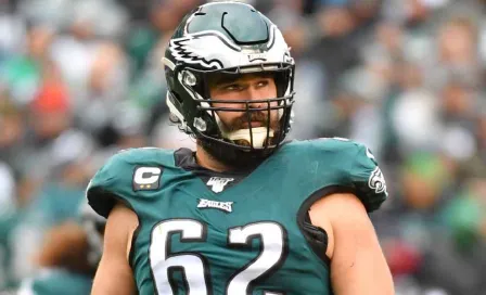 Policía de Penn State investiga altercado con teléfono entre Jason Kelce y un aficionado