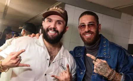 ¿Sergio Ramos cuelga los botines por la música? El español sorprende junto a Carín León 