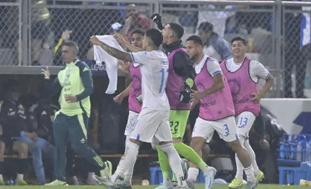 Honduras vence a México en San Pedro Sula con doblete de Luis Palma 