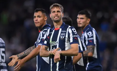 Con penal de último minuto, Rayados sacó ventaja ante Pumas en los Cuartos de Final