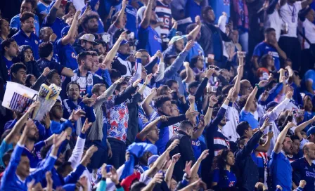 Afición del Cruz Azul calienta el Clásico Joven tras eliminar a Xolos de Tijuana 