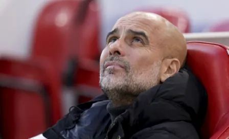 Pep Guardiola protagoniza momento intenso en Anfield con afición del Liverpool