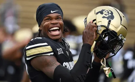 Travis Hunter de Colorado gana Trofeo Heisman al mejor jugador de futbol universitario