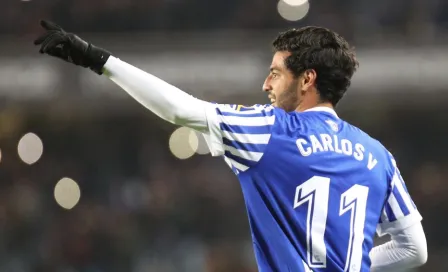 Carlos Vela contesta a mensaje de recuerdo de la Real Sociedad