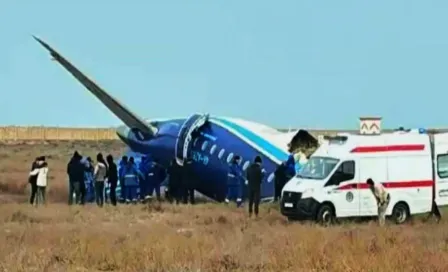 Culpan a Rusia por caída del vuelo de Azerbaijan Airlines en Navidad