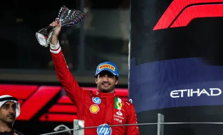 Carlos Sainz se despide con un mensaje a su amor más grande en Ferrari 