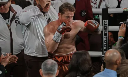 Canelo Álvarez en negociaciones para pelea con William Scull en mayo