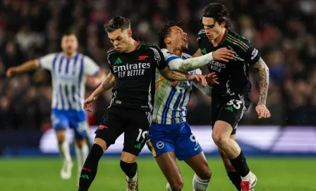 Arsenal empata ante el Brighton y le cede terreno al Liverpool en la carrera por el título