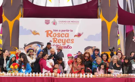 Parten Rosca de Reyes de 400 metros en el Zócalo de la CDMX