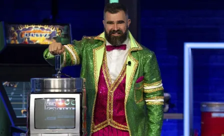 Jason Kelce, exestrella de los Eagles, debuta como presentador de programa de TV