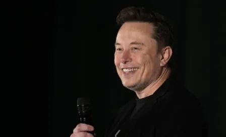 Elon Musk esta interesado en comprar al Liverpool de la Premier League; asegura su padre