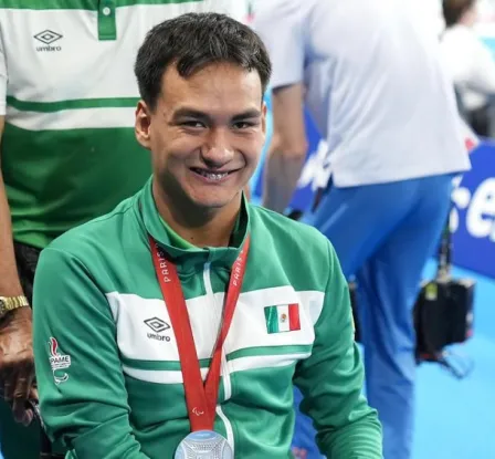 Ángel de Jesús Camacho recibió el premio al Mejor Atleta Paralímpico