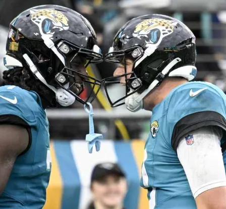 Jaguars vencen a los Titans 20-13 completando una rara barrida en la serie