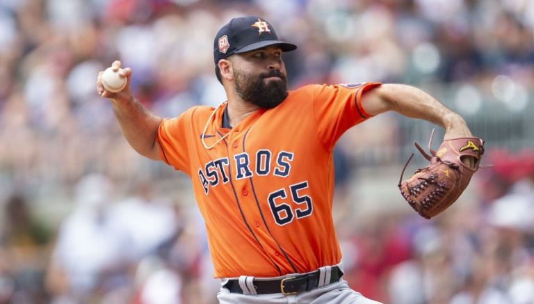 Urquidy brilla en apertura de emergencia y guía a Astros a crucial triunfo  2-1 sobre Diamondbacks