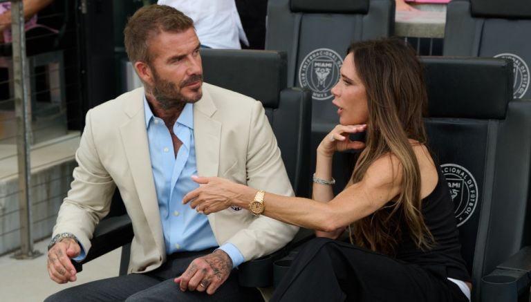 David Beckham celebra eufóricamente un gol de Messi en el Inter de Miami y su esposa Victoria lo regaña