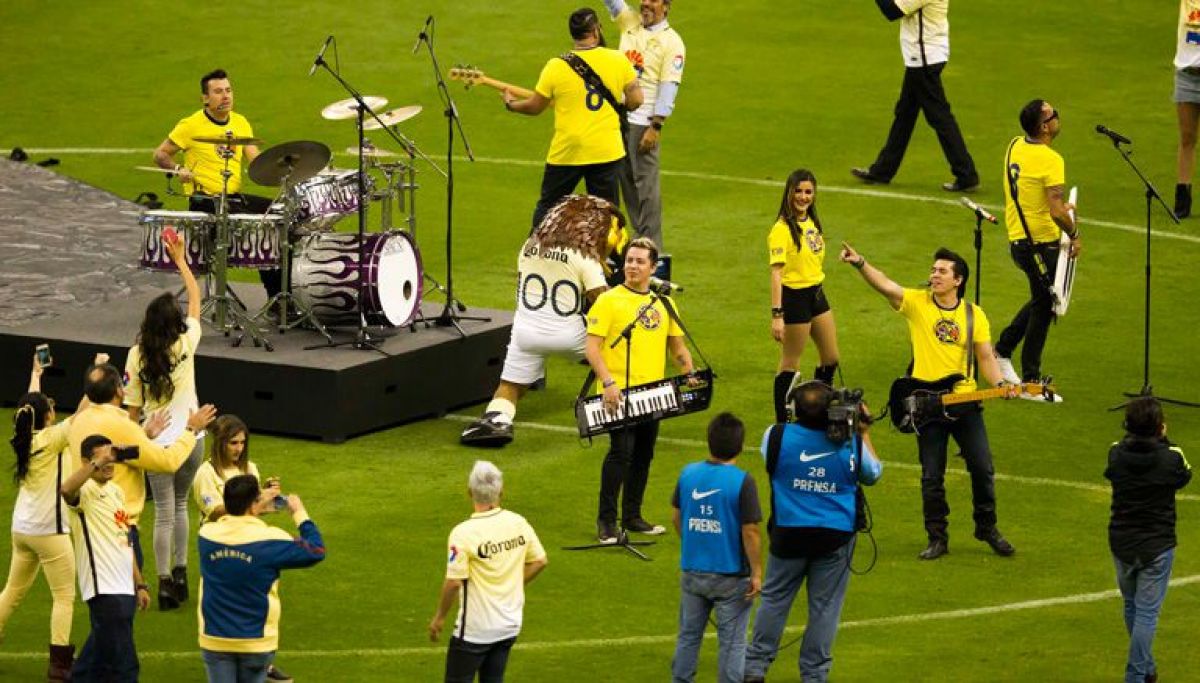 D'Alessio revela que América pidió himno similar al Sevilla