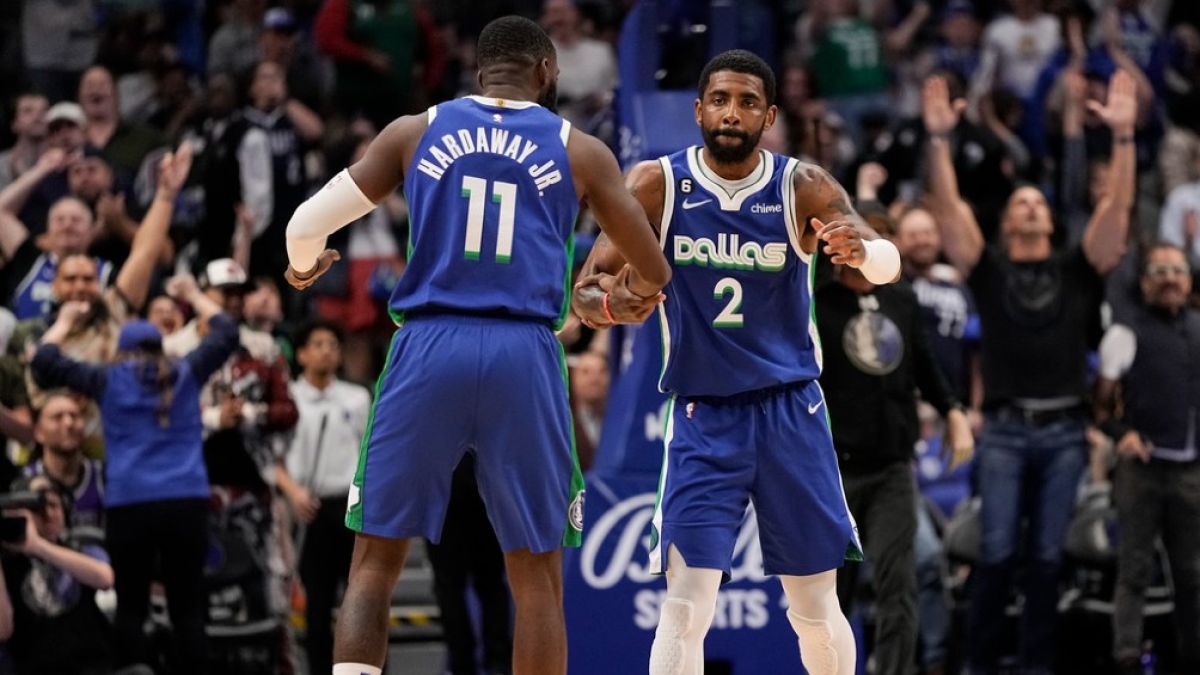 Los Mavericks, fuera del 'Play-In', agudizan su crisis contra los Hornets  (109-117)