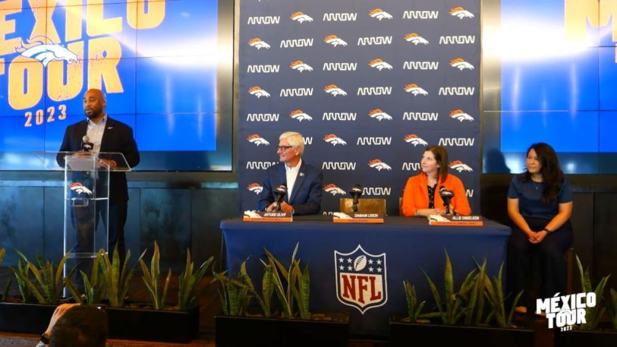 Denver Broncos Foundation partners with NFL Mexico on Tochito outreach  programs in Mexico