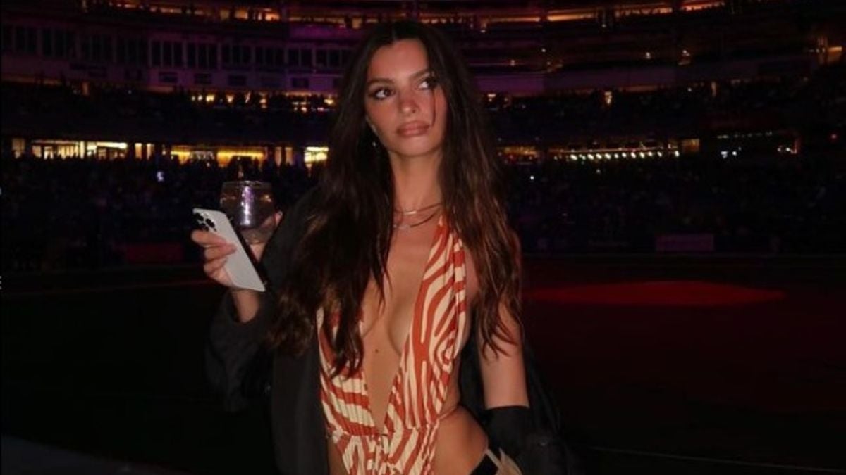 La foto: paparazzi capta a Emily Ratajkowski con un vestido transparente,  mientras trata de esconder su cara - El Diario NY