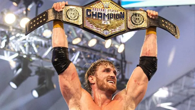 WWE Logan Paul venció a Rey Mysterio