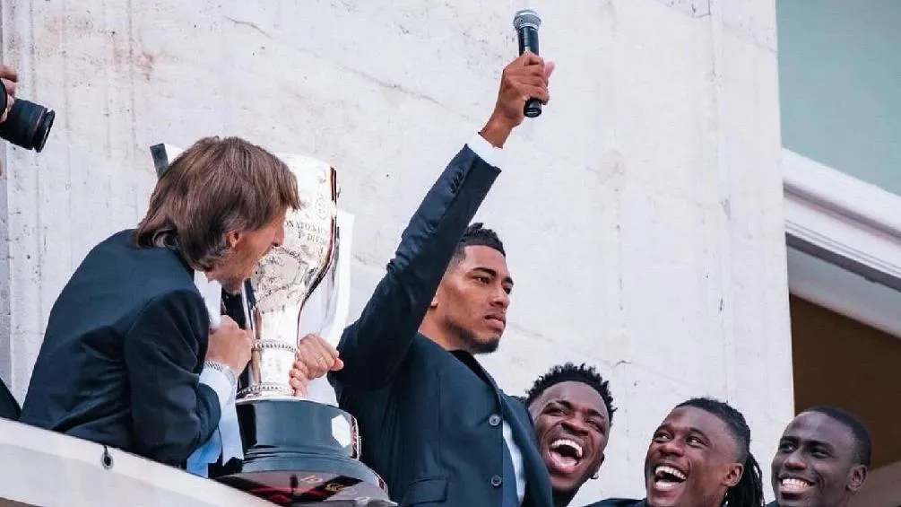 X: @BellinghamJude Bellingham celebrando el título número 36 del Real Madrid