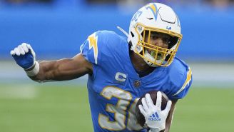 NFL: Austin Ekeler rechazó extensión de contrato con Chargers por un mejor sueldo