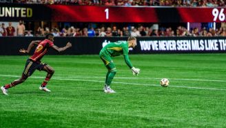 ¡Oso del año! Portero de Toronto regala gol al Atlanta United en la MLS