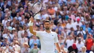 Djokovic sufre un poco, pero avanza a la tercera ronda de Wimbledon al vencer a Fearnley