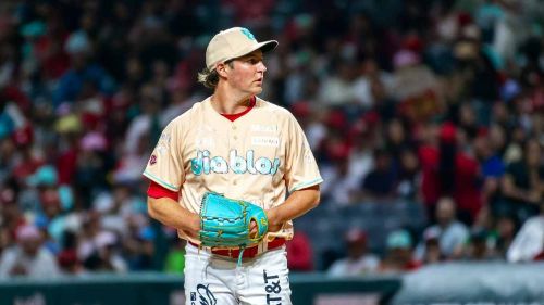 De cara a los Playoffs, los Diablos Rojos ajustaron las aperturas de Trevor Bauer