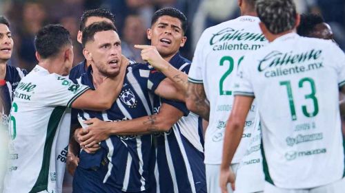 Lucas Ocampos y Édgar Guerra protagonizaron 'bronca' en el duelo entre Rayados y León