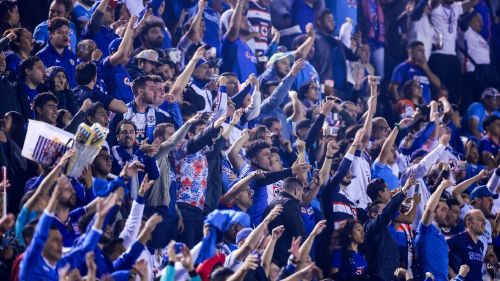 Afición prende el Clásico Joven