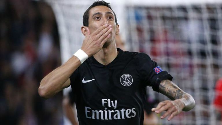 Ángel Di María celebrando una anotación con el PSG