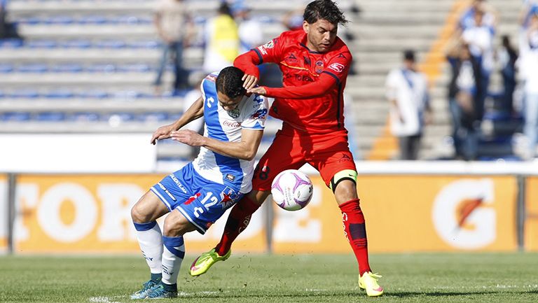 Carlos Adrián Morales durante el duelo contra Puebla