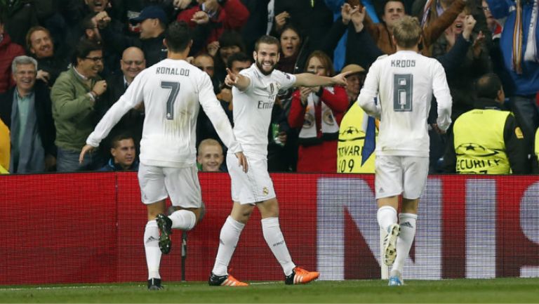 Nacho festeja su gol contra el PSG