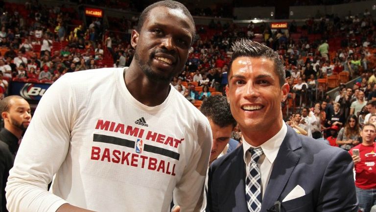 Luol Deng posa junto a CR7