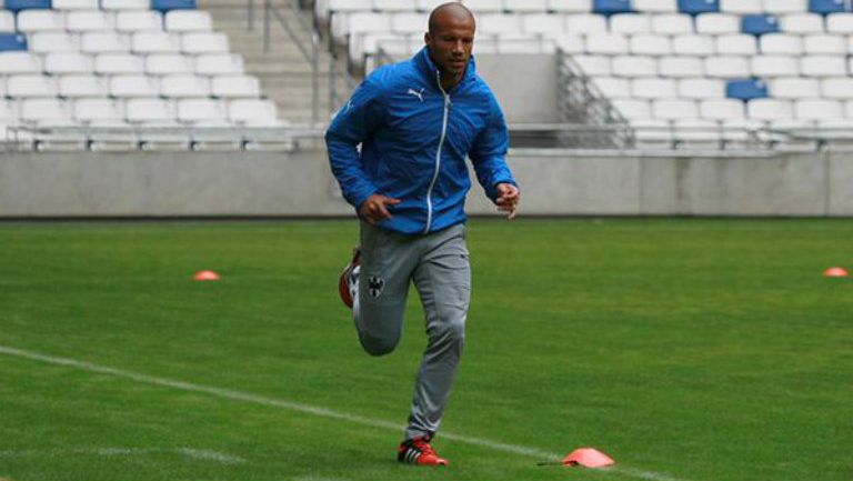 Carlos Sánchez, durante entrenamiento con Rayados 