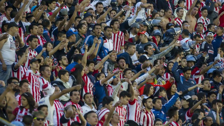 Así lució la tribuna del Estadio Azul durante el duelo