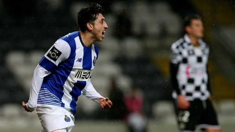 Herrera celebra un gol con el Porto