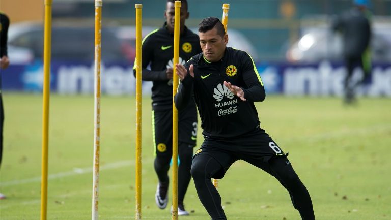 Miguel Samudio, en un entrenamiento con las Águilas